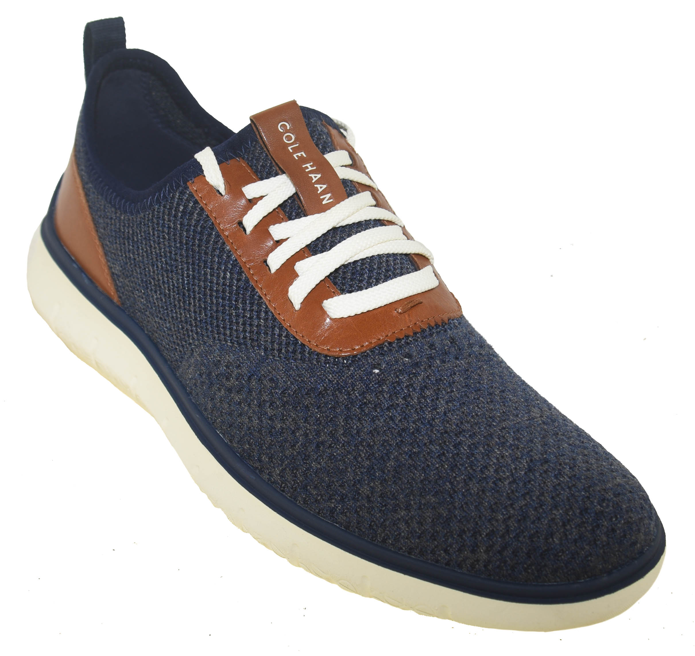 Cole Haan Men display picture 2