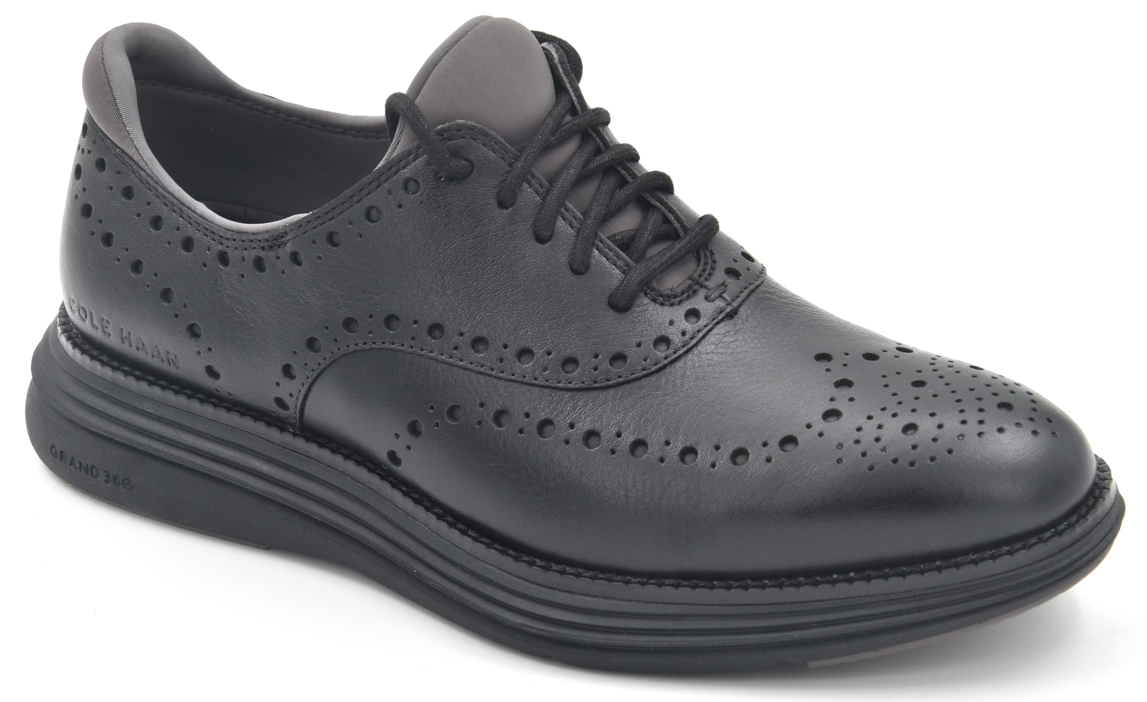 Cole Haan Men's ØriginalGrand Ultra Wingtip Waterproof Oxfords