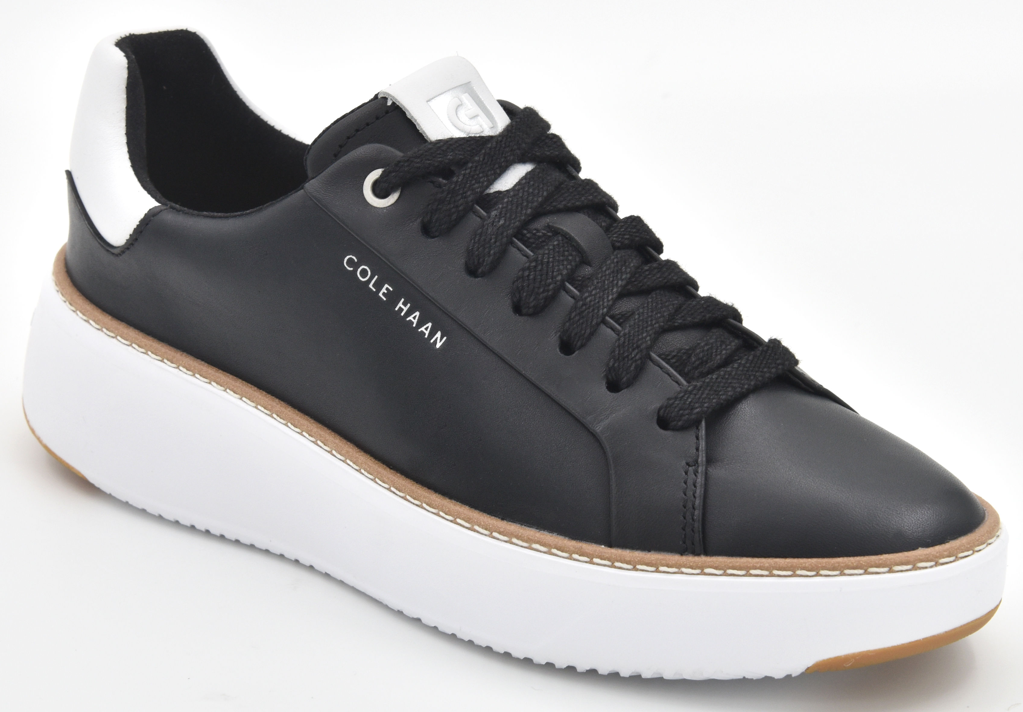 ColeHaan_W22706_1.jpg