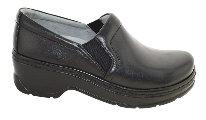 slip on clogs for nurses