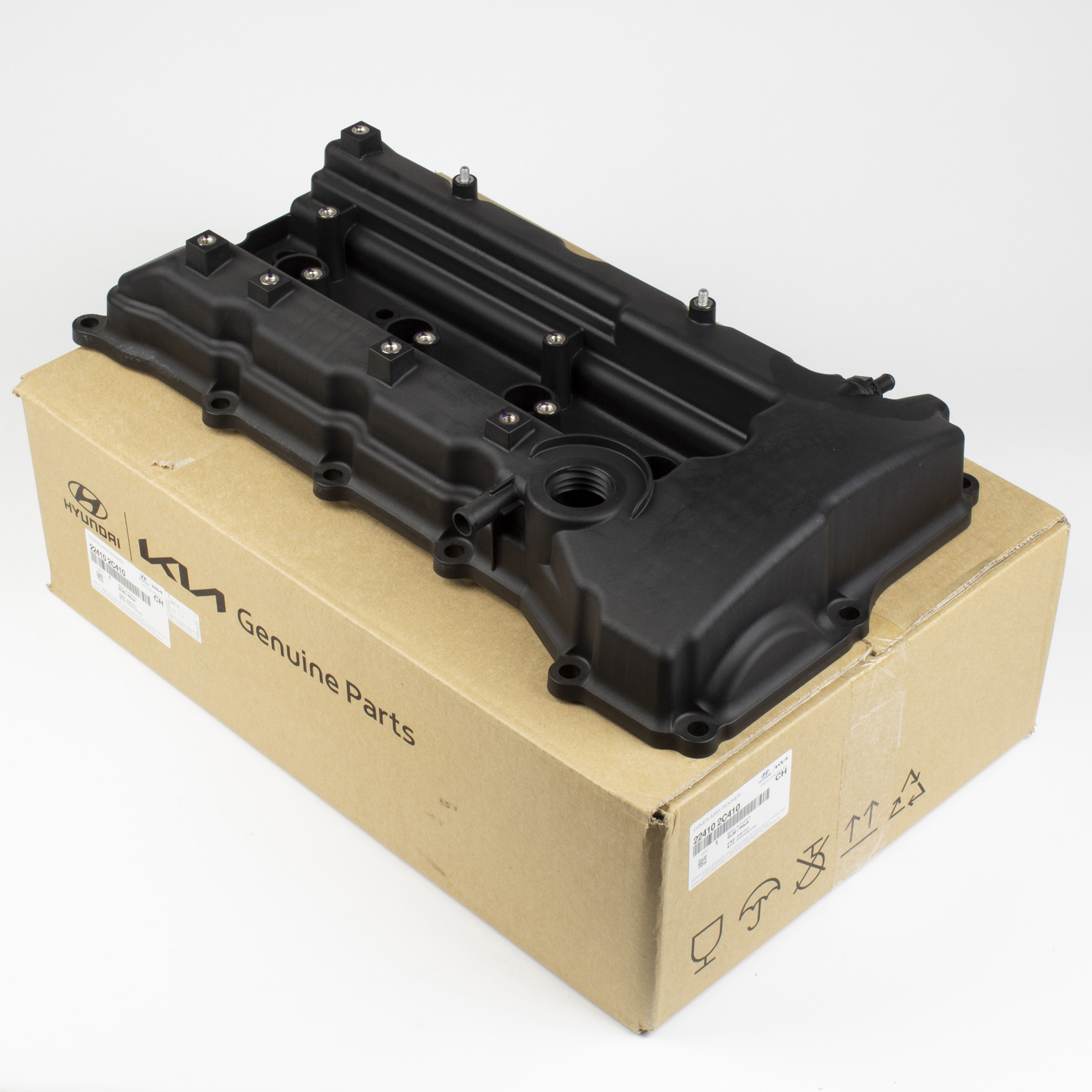 thumbnail image 2 of Complete Valve Cover With Gasket & Oil Cap For 2013-2016 Hyundai Elantra - 22410-2E000 Replacement 2 of 11